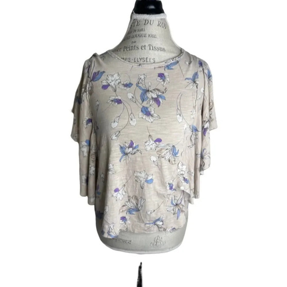 Beautiful Flowy EUC Cupio Anthropologie Top ruffle sleeves Small Floral - Picture 1 of 6